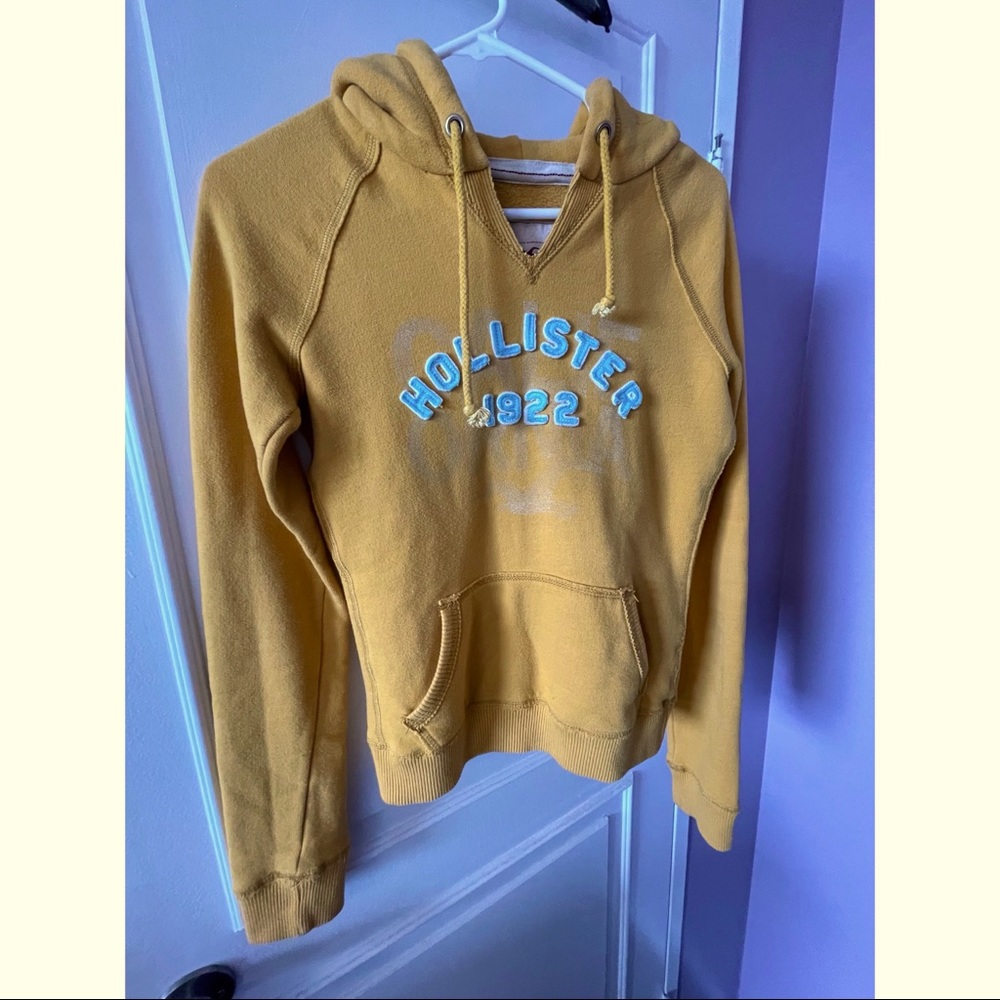 Hollister Hoodie 💛🔹